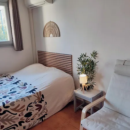 Le Studio Des Garrigues - Climatise Gréoux-les-Bains Buitenkant foto